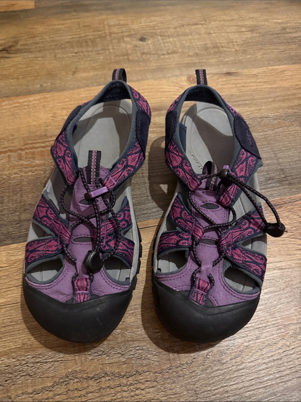 KEEN Women’s Purple and Black Closed-Toe Sport Sandals - Picture 2 of 4